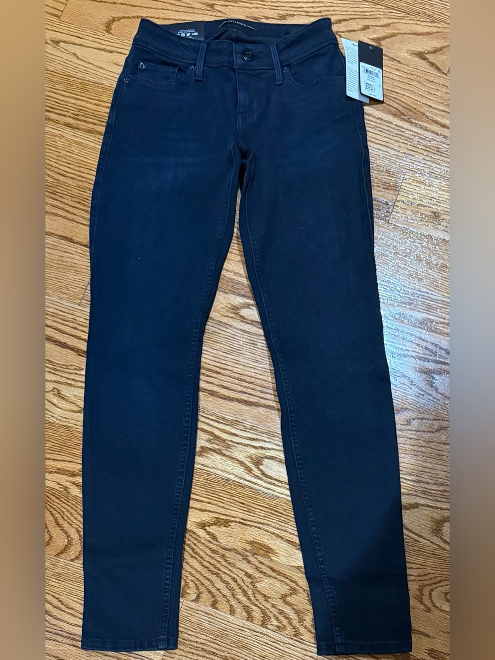 GUESS Women's Dark Black Skinny Jeans